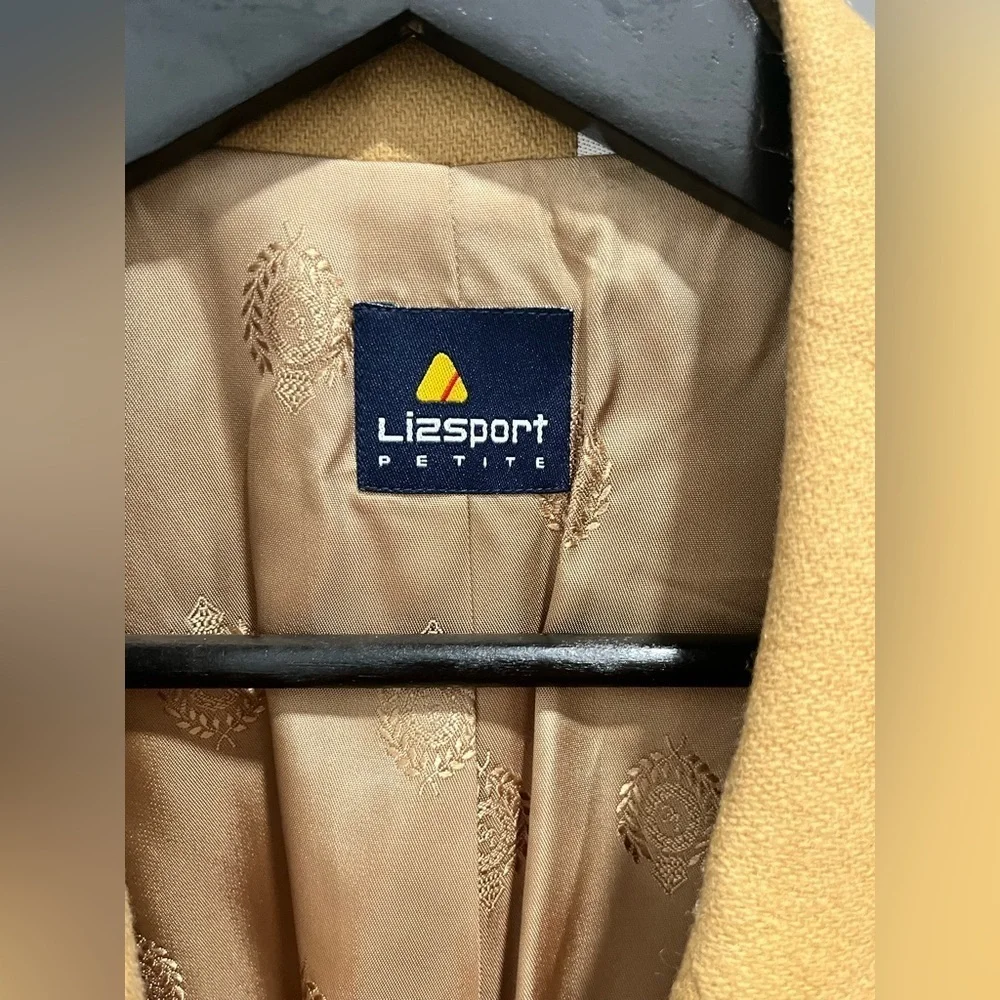 Vintage Lizsport Liz Claiborne Wool Camel Blazer one button classic 12 Petite